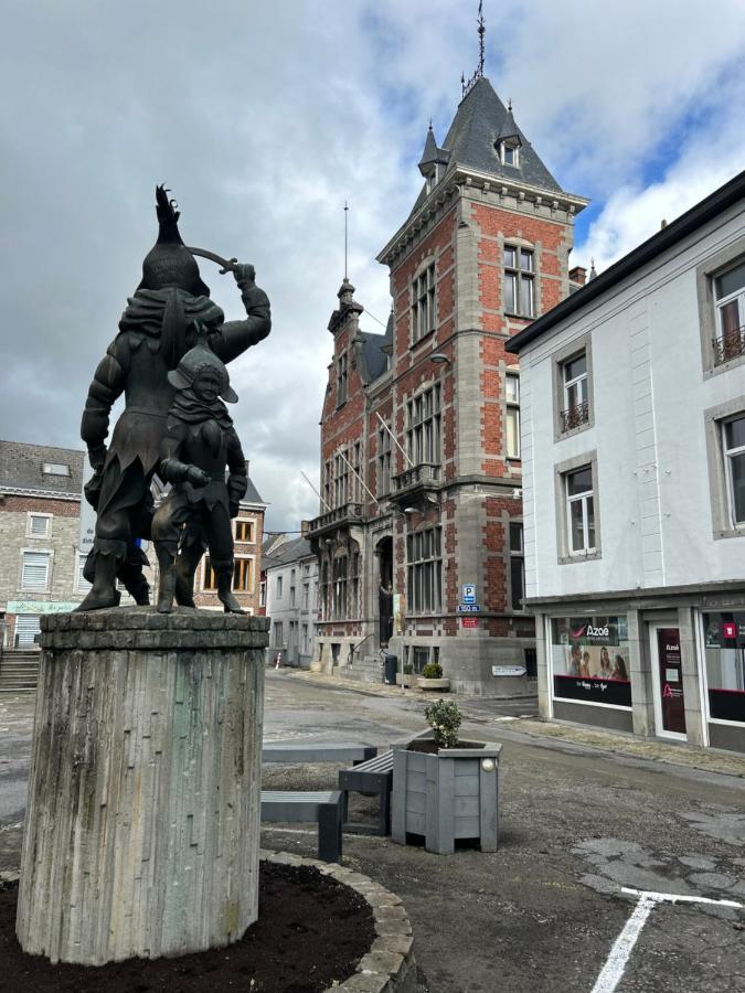 Les Petits Nids De Nina 1 Aparthotel Fosses-La-Ville Exterior foto